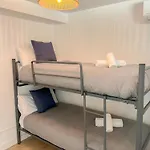 Appartement Modern & Bright With Balcony